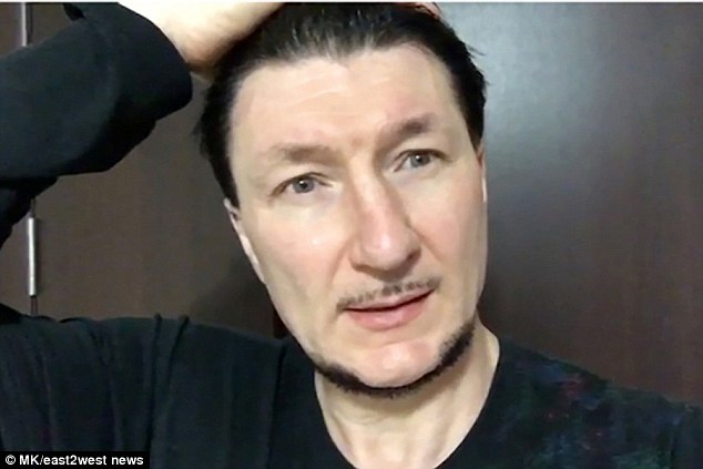 వ్యాచెస్లావ్ తనను మొదట్లో టర్కీలో ఉంచినా,