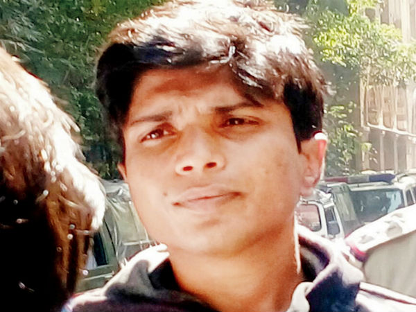 ఆమెనా.. అతడా?