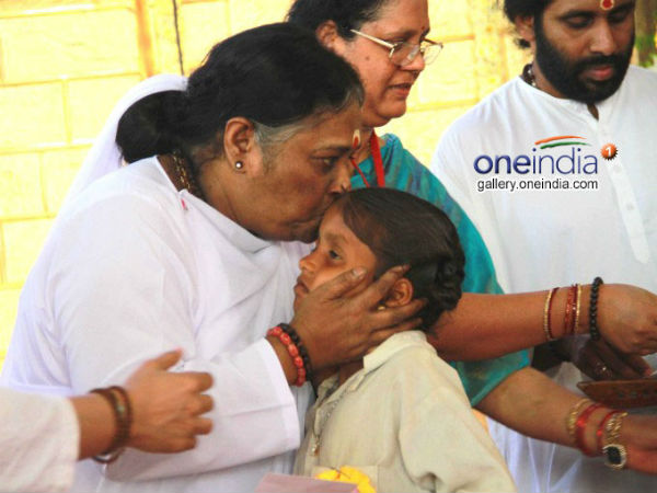 ఆదరాభిమానాల్ని చూరగొన్నారు