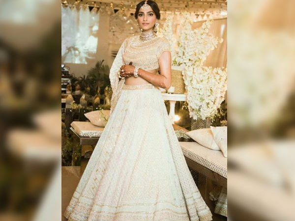 Sonam Looked Divine In Her Sangeet Ceremony