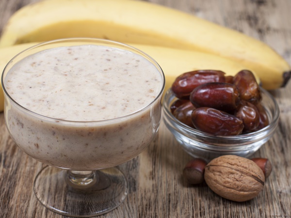 ఐరన్ ను పెంచే అరటిపండు, ఖర్జూర స్మూతీ ఎలా తయారుచేయాలి