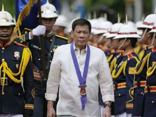 మొహమాట పడుతూనే