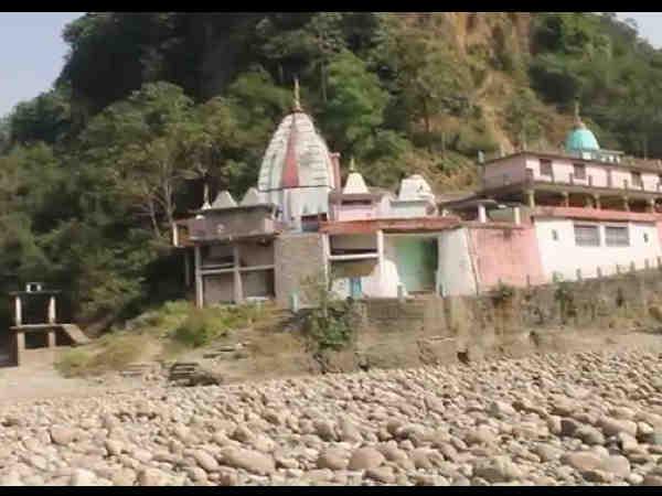 సాలింద్ర భాషలో మాట్లాడుకుంటారు