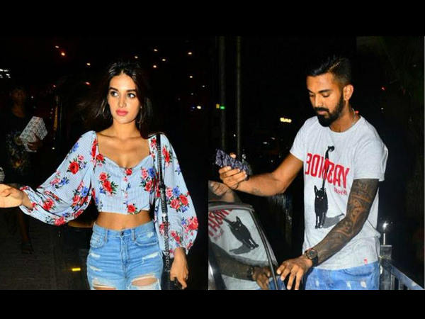 చెట్టాపట్టాలేసుకుని తిరగడంపై