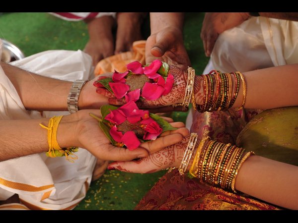 శక్తి ఉద్భవిస్తుందనీ 