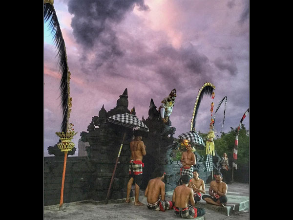 రెండు పర్వతాలు 