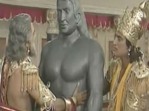 భీముడిని కౌగిలించుకున్నప్పుడు కుటిలత్వం తెలిసిపోతుంది