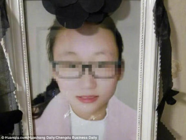 పాము వైన్ తాగాలని