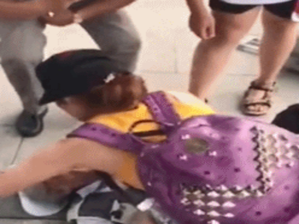 డింగ్ హుయ్ ని అందరూ మెచ్చుకుంటున్నారు