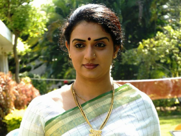 వాచీ నచ్చింది.. ఇవ్వమని అడిగితే ఇచ్చేస్తామా?