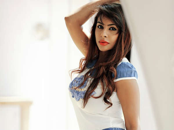 అవకాశం ఇస్తానని చెప్పాడట