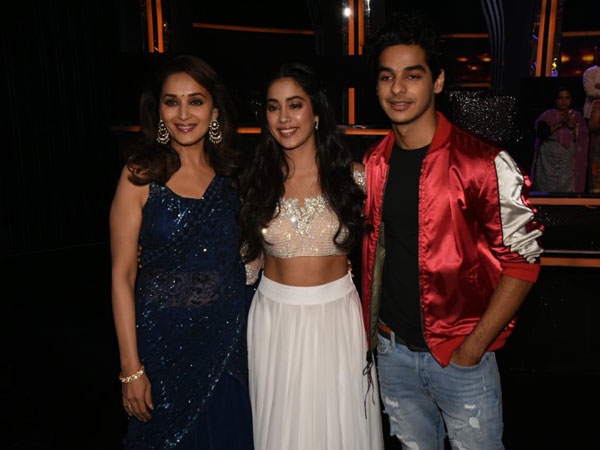 Madhuri Dixit And Janhvi Kapoor Totally Dazed And Dazzled Us In Their Ethnic Avatars