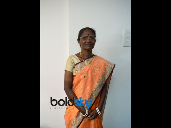 బాల్యం అంతా కష్టాల కడలిలో