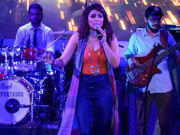 7. మ్యూజిక్ ఫెస్టివల్ లేదా కాన్సర్ట్