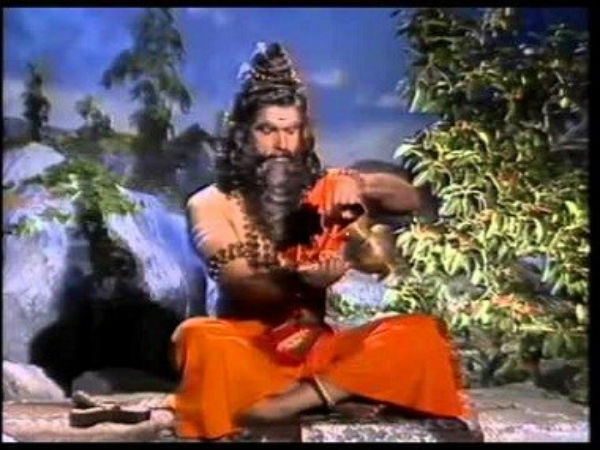 వశిష్టుడిని సలహాదారుడిగా పెట్టుకోమని కోరుతారు