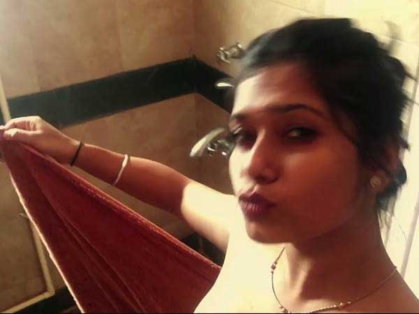 నేను స్నానం చేస్తుంటే