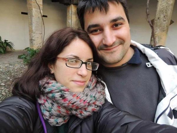 నగ్నంగానే హాజరుకావాలి