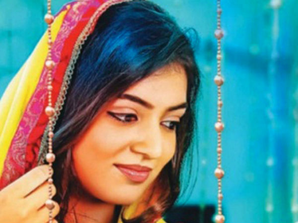 అతని ప్రవర్తనను గమనించాను