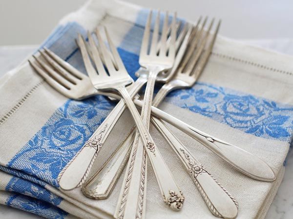 Do You Know The Benefits Of Eating In Metal Utensils