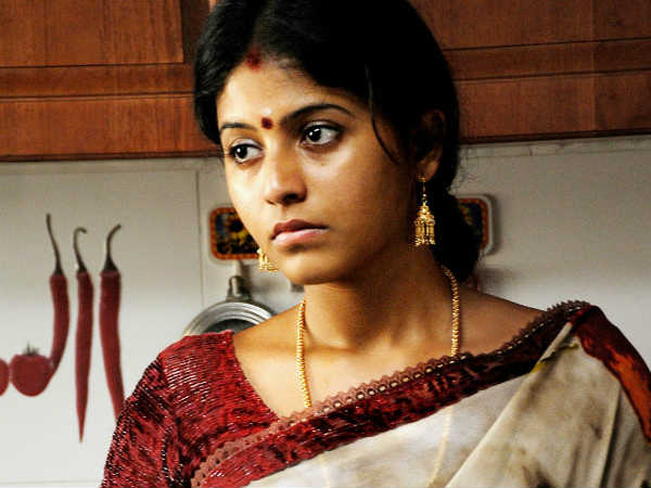 శోభనం గదిలోకి నేను అడుగుపెట్టగానే 