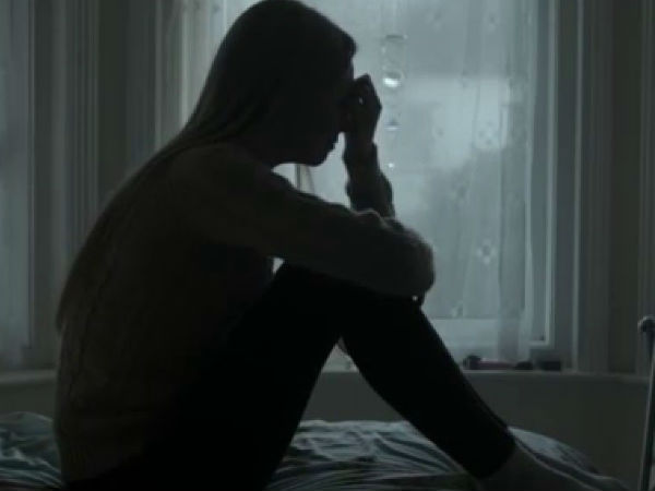 సెక్స్ బొమ్మ మాదిరిగా చూశాడు