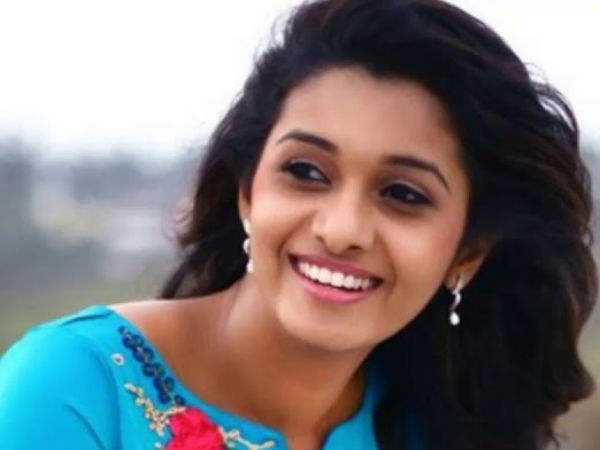 ఏదో వంకతో వాలింట్లోకి