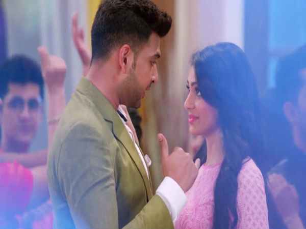 ఎఫ్ జెడ్ బైక్ పై