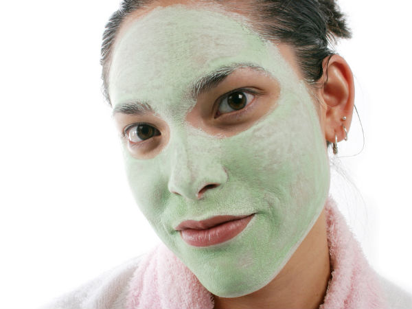 How Curd And Turmeric Face Pack Protects Skin From Ageing,