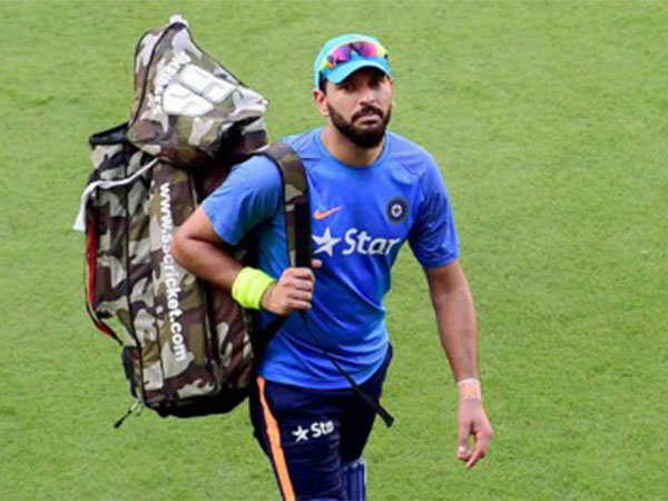 యువీ బాల్యం...