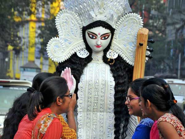 సరస్వతీ దేవి మంత్రాలు..