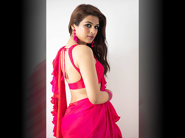 సోషల్ మీడియాలో..