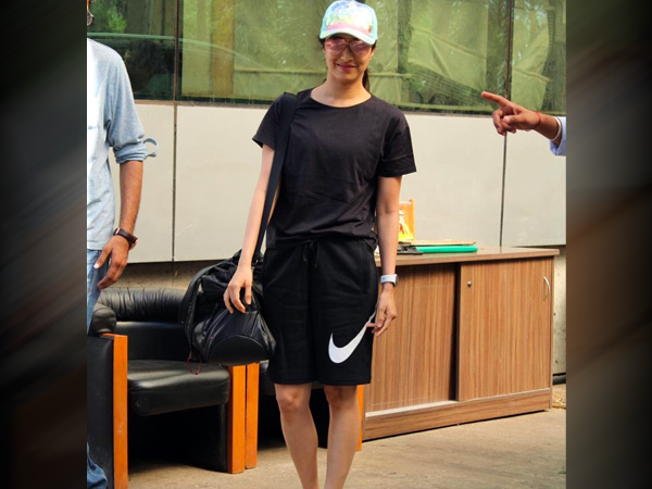 పలు కంపెనీలకు బ్రాండ్ అంబాసిడర్..