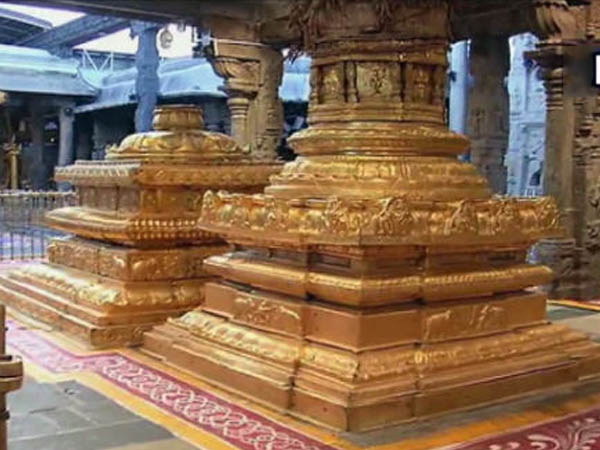 అర్చకులకు మాత్రమే..