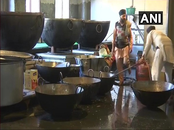 అదే పనిలో..