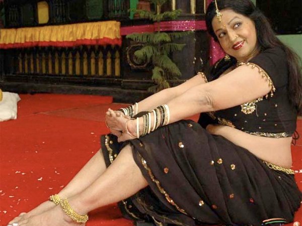 వేరే రాజ్యానికి ఆమ్రపాలి..