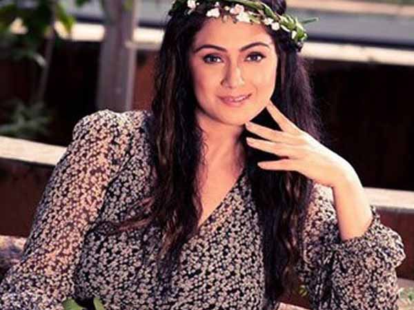 మోడలింగ్ అంటే మక్కువ..