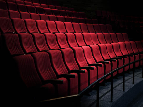 రిలీజ్ సినిమాకు వెళ్లేందుకు..