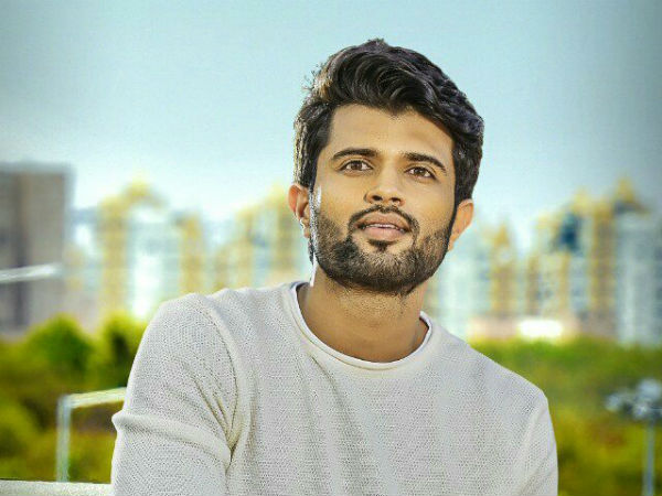 సోషల్ మీడియాలో టాప్..