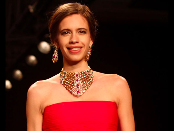 ఆడపిల్లకు జననం..