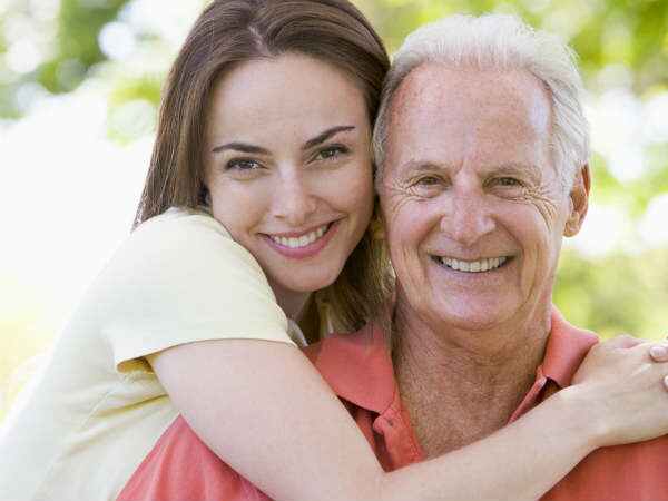 సావధానంగా వింటూ..