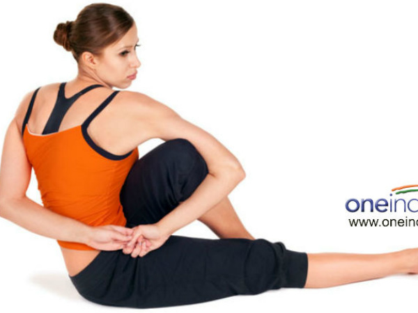 బరువును తగ్గించడంలో వక్రాసనాది ముఖ్యపాత్ర.