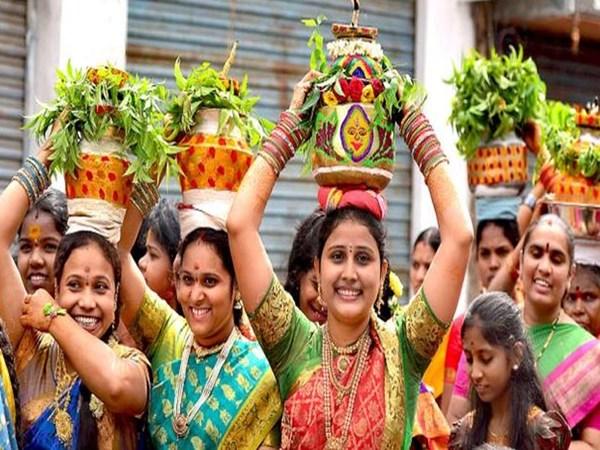 సంతోషం లేదు..