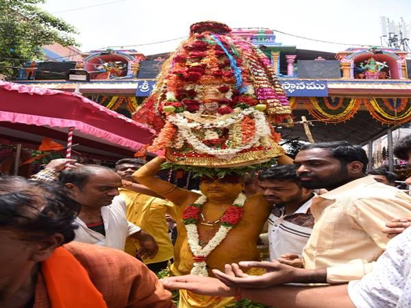 కరోనా ప్రభావంతో పాటు..