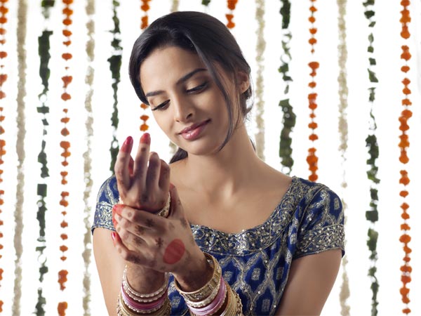 అన్నింటిపై ఓ లుక్కేస్తుంది..