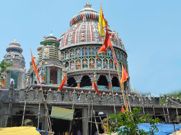 ఆలయ నిర్మాణ కథలు..