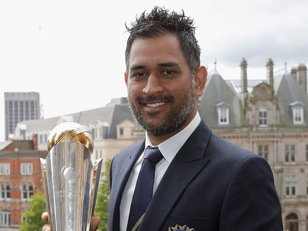 చిన్న జుట్టు..