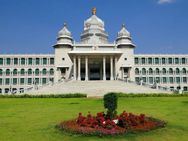 బెంగళూరు విద్యాభ్యాసం..