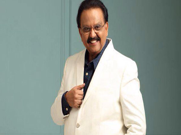 తొలి అవార్డు..