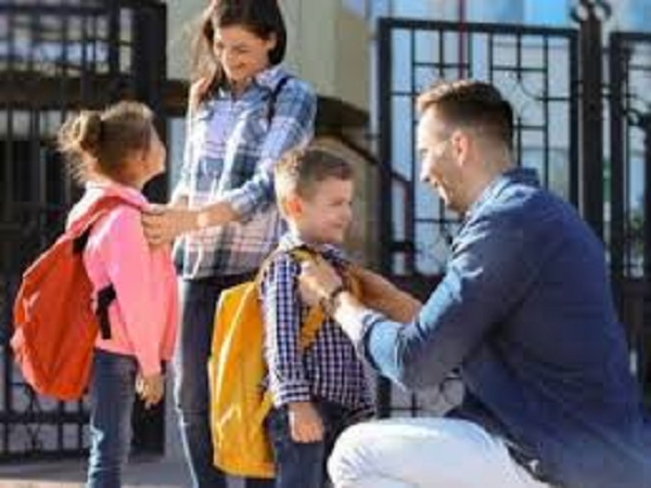 స్వీయ-నిర్భందంలో కోసం నేను నా కుటుంబాన్ని ఎలా సిద్ధం చేయాలి?