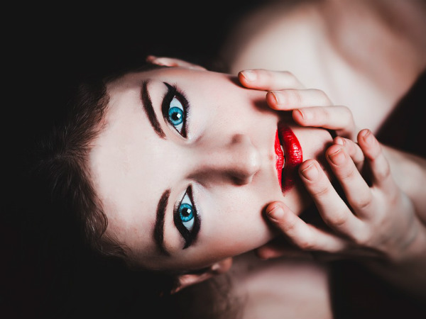 2. దృష్టిని మెరుగుపరుస్తుంది: